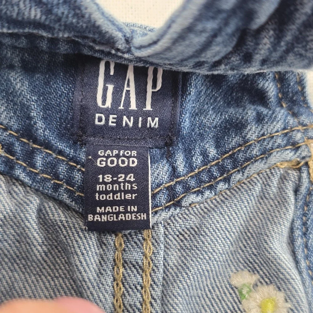 Gap‎ Kids Embroidered Denim Short Overalls Girls Size 18-24M  Blue